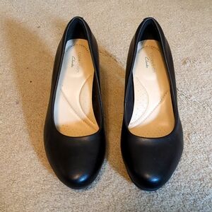 Clarks Black Heels NWOT